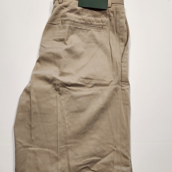 Bobby Jones Golf Shorts‎ Pleated Front, Dark Kahki Size 34 - Picture 2 of 5